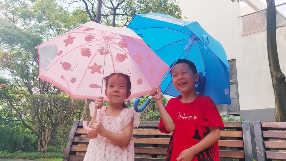 2022 China New Design Childrens Umbrella Mini - Custom Creative Design Color Changing Children Cute Animal Cartoon Clear Small Umbrella For Mini  – Hoda