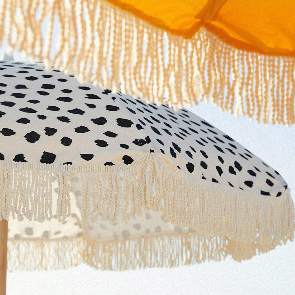 Cheapest Price Guangzhou Beach Umbrella - Customized supplier cheap wooden white garden outdoor beach umbrella with tassels  – Hoda