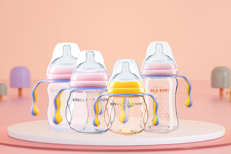 How to choose bottles for newborns 0-6 months? Four kinds of material bottles have their own advantages.