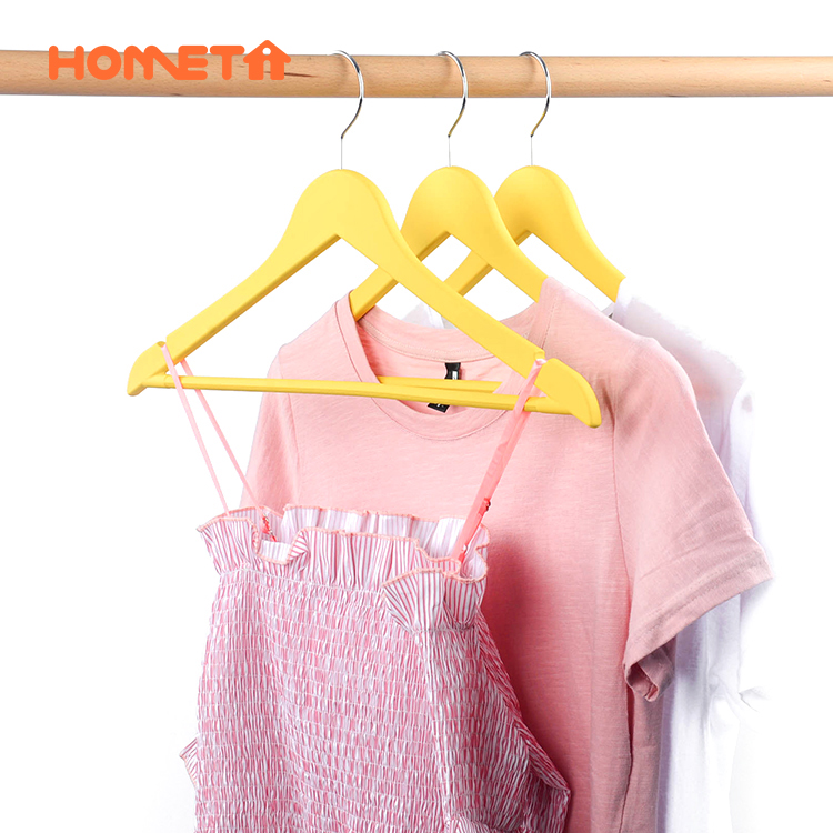 China China Thin Hangers – Hanger Factory Wholesale Anti-Slip Black Tubular  PP Plastic Hanger for Clothes – Lipu Manufacture and Factory