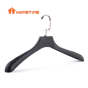 China Wholesale Clear Hangers Suppliers –  Garment Custom Brand LOGO Non Slip Plastic Coats Hangers with Square Metal Hook – Lipu