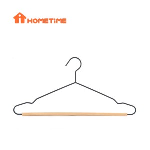 Wholesale Flat Hangers –  Hanger Supplier New Design Black Color Metal Hanger with Solid Wood Bar – Lipu