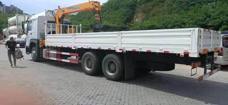 Truck crane export to Malaysia