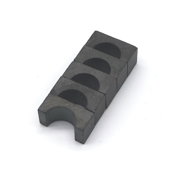 Dry Pressed Isotropic Customized Ferrite Magnet