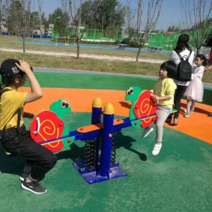Peralatan Taman Permainan Kanak-kanak Berkualiti Tinggi Plastik Perfect Seesaw