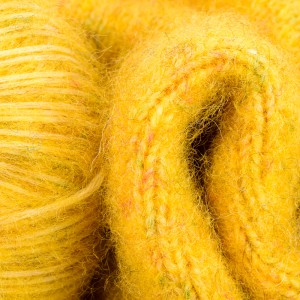 High quality Multicolor 1/6 NM Spray yarn wool blended yarn for knitting