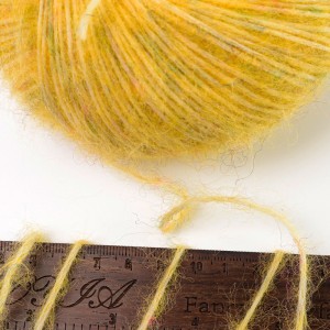 High quality Multicolor 1/6 NM Spray yarn wool blended yarn for knitting