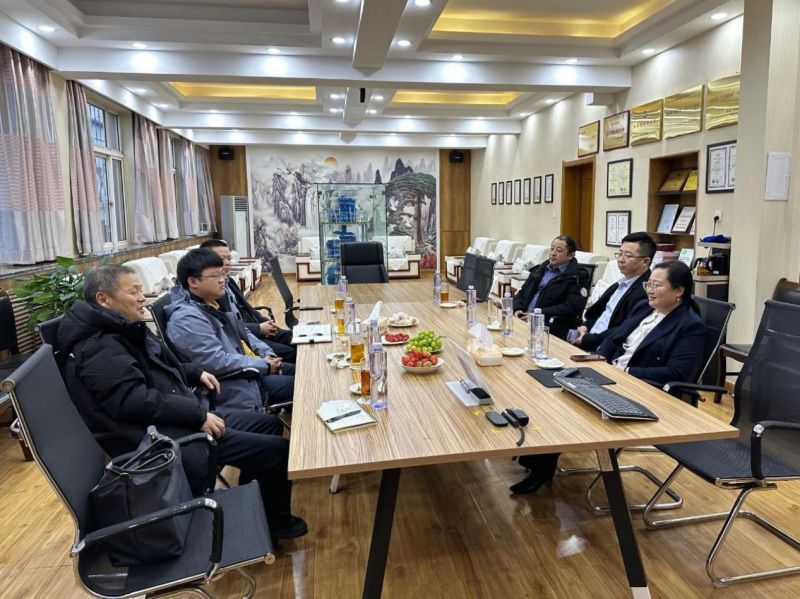 Secretary General Chen and his delegation from the Non ferrous Metals Industry Aluminum Carbon Branch visited Shandong Hwapeng Precision Machinery Co., Ltd