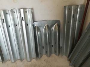 Hot sale China C Channel Stanchions for Guardrail Crash Barrier System to Europe