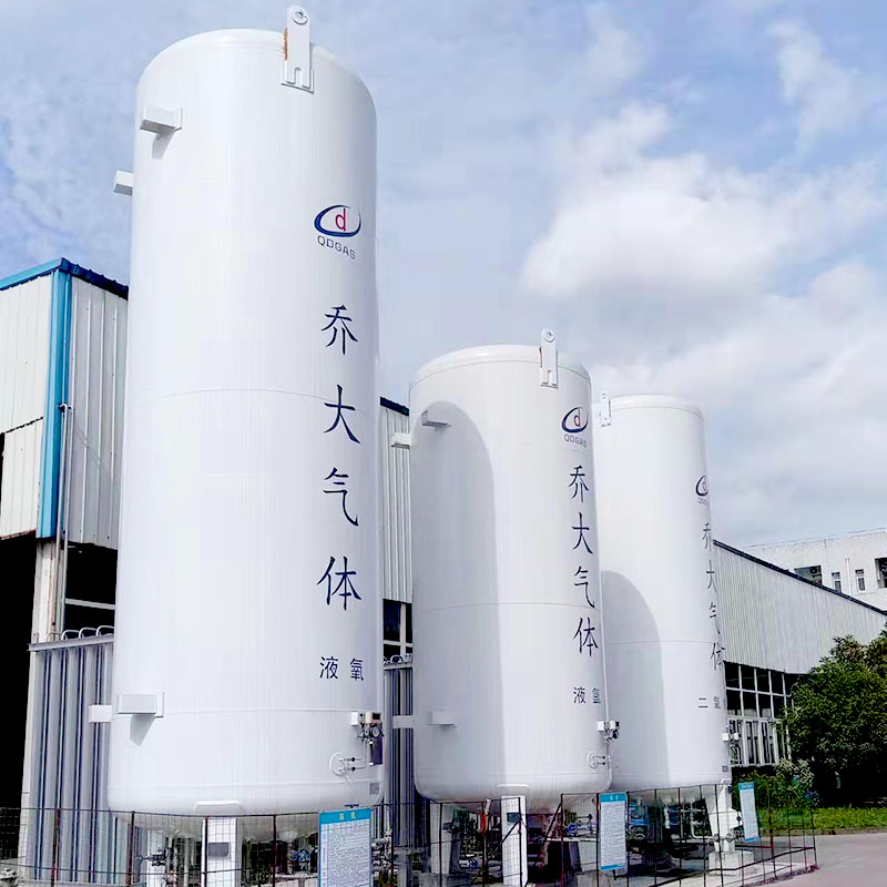 Industrial cryogenic storage tanks