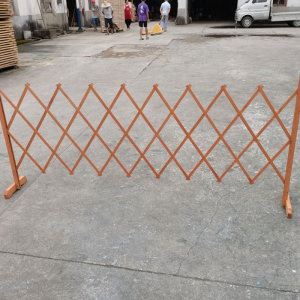 OEM manufacturer Small Wood Fence For Garden - Orange Color Water Based-Paint Retractable And Extended Wooden Fence – HUALI