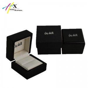 black high glossy wooden ring box
