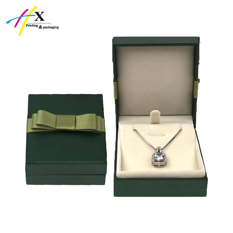 Luxury necklace and pendant green packing box