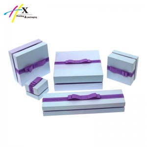 Elegant packing box for set jewelry packing