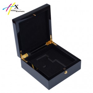 custom wooden perfume box with EVA insert