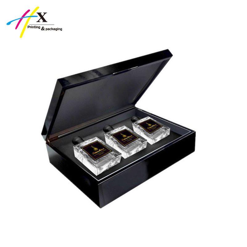 black high glossy Wooden Perfume Set Box