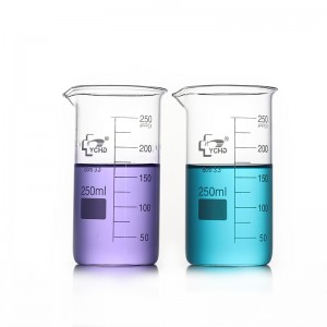 Hoge temperatuurbestendigheid Boro 3.3 glazen beker met schaalverdeling en uitloop