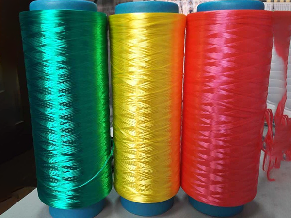 Color UHMWPE filament