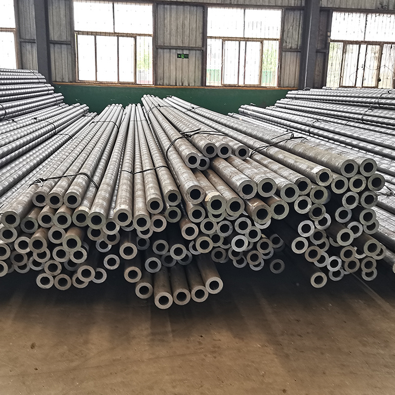 Characteristics of seamless steel pipe