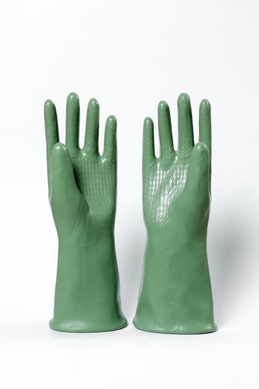 Know About The Different Kinds Of Industrial Gloves & Its Uses