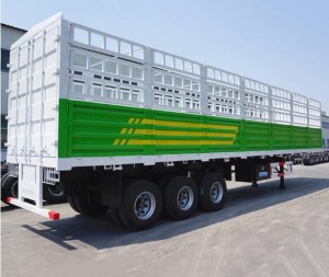 60T Animals Transport Livestock Trailer