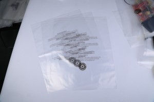 Eco-friendly GRS didaur palastik diri napel kantong bungkusan poly recyclable kantong baju