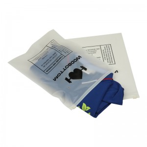 China poly bags manufacturer biodegradable zipper bag clothing packing bag