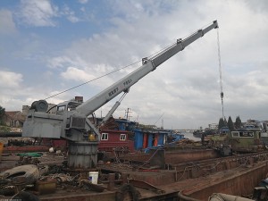 deck crane(Lifting in the cabin)