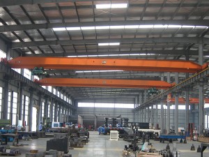 Stable single girder overhead cranes with electrical hoist