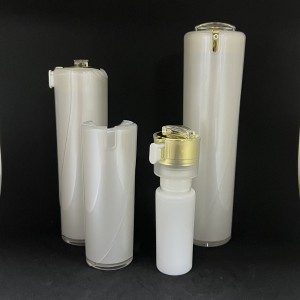 Personnaliser la bouteille de pompe de lotion acrylique en plastique cosmétique