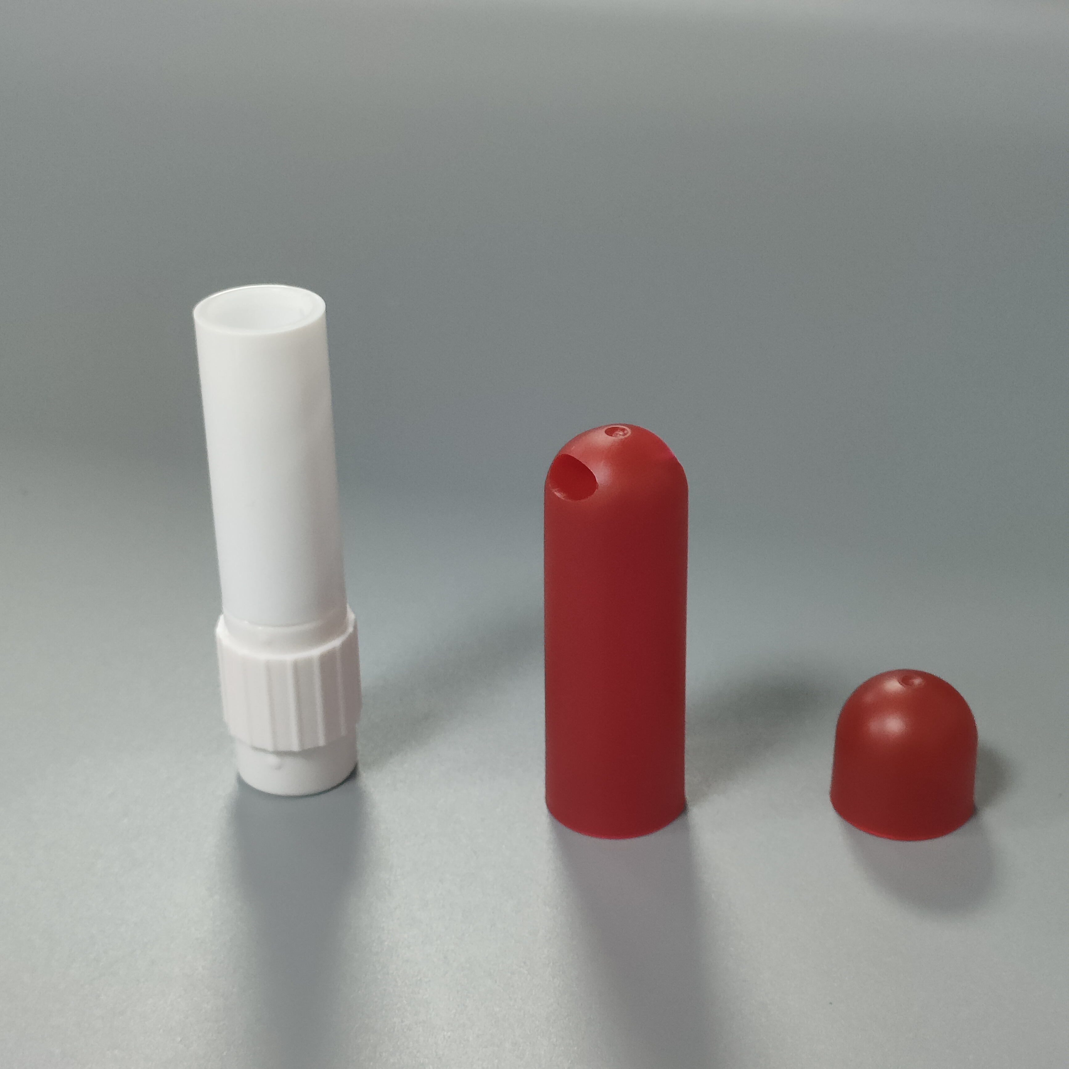 โลโก้ที่กำหนดเองสีที่ไม่ซ้ำกัน pp พลาสติก lipbalm ลิปบาล์มหลอด Lip Glaze Tube บรรจุภัณฑ์ Mini Lipbalm Tube