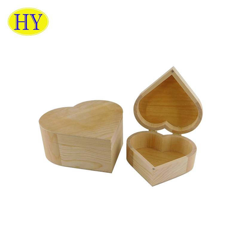 Small unique wooden box Christmas gift packaging wooden box with lid