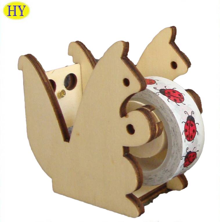 China Wholesale Wooden Bread Boards Product Factory - Customized Pine Wood Squirrel Shape Fancy Tape Dispenser Wholesale – Huiyang