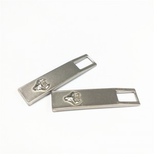 Custom logo engraved metal jewelry tag zinc alloy metal tag
