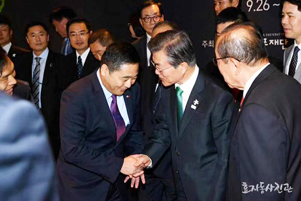 Korean President Wen met my unit Ding Zong in Yin