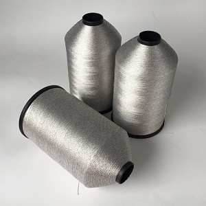 Conductive sewing thread