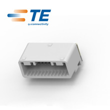 TE / AMP Connector 1318853-2