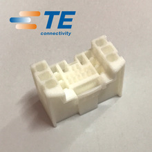 TE / AMP Connector 2005327-1