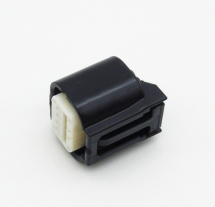 Yazaki connectors are key components in automotive electrical systems 7298-2755-30