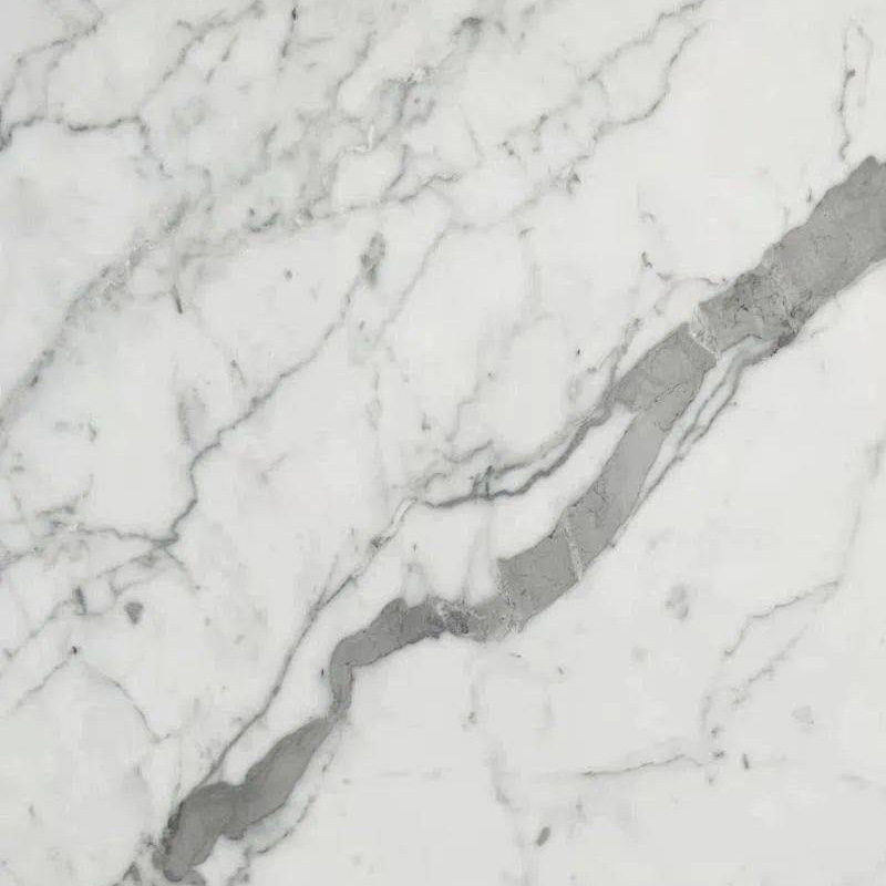Klassikaline valgest marmorist kuju