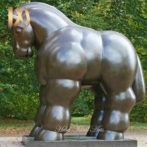 Fernando Botero Statue Aniaml Statue Bronze Fat Horse Sculpture