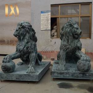 Life Size Bronze Lion Statues 