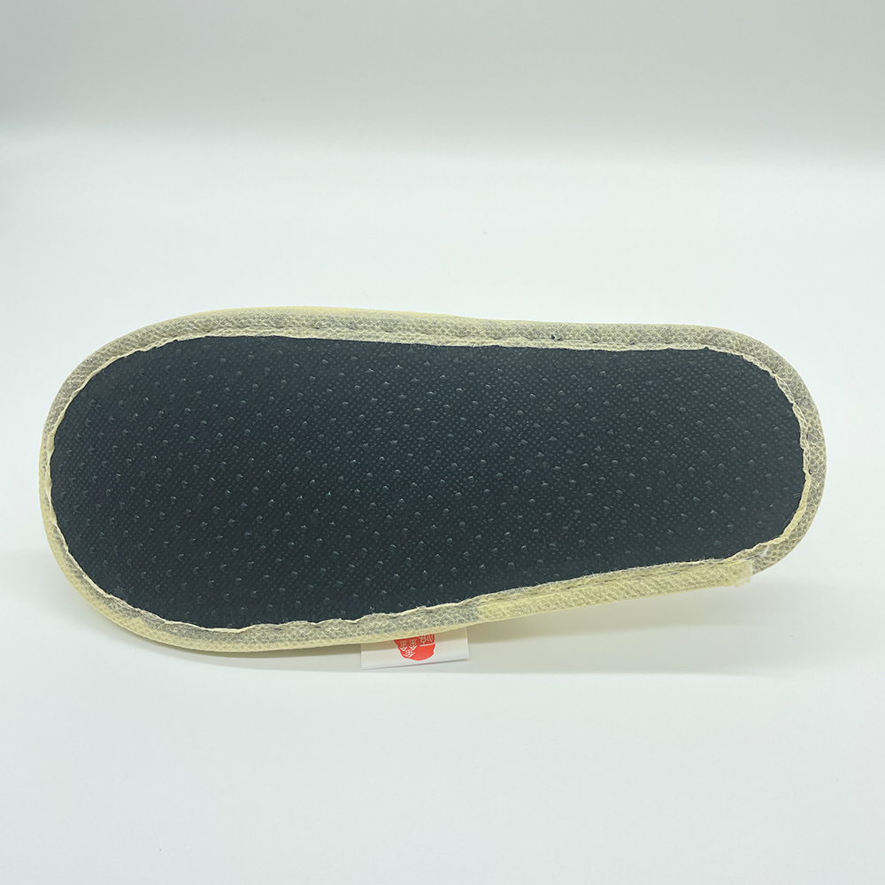 Bulk Hotel Slippers with Customized Logo and Factory Price 7
