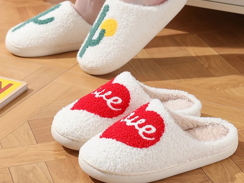 Unraveling the Role of Embroidery in Plush Slipper Manufacturing