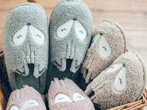 Understanding the Components of Plush Slippers