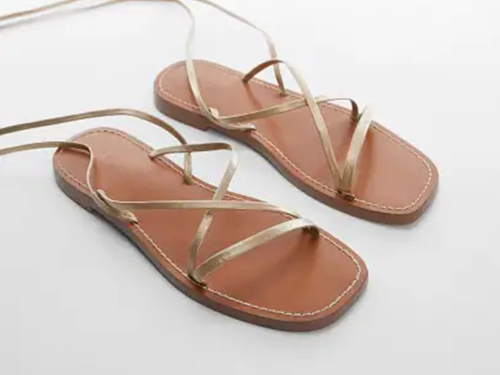 How to choose wholesale sandals?