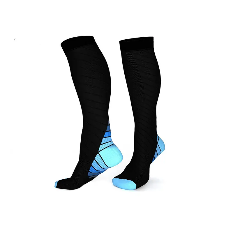 Migliorare le prestazioni: il potere dei calzini sportivi a compressione
