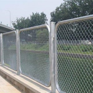 Animal Protection Chain Link Fencing Electro Galvanized Wire