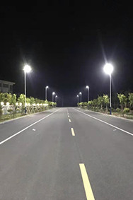 What factors affect the price of solar street lights?