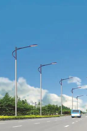 Is the square LED high pole lamp a round pole or a polygonal pole?